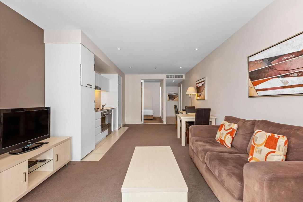 Belle Escapes - Glenelg Seaside Apartment מראה חיצוני תמונה