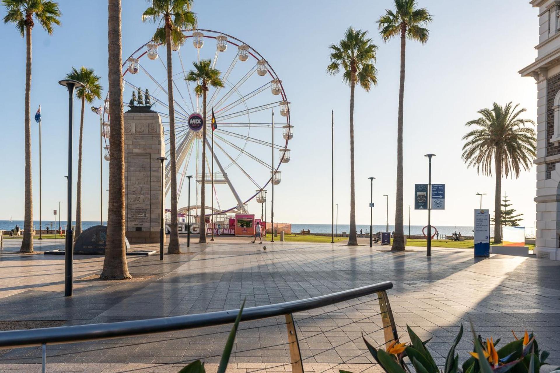 Belle Escapes - Glenelg Seaside Apartment מראה חיצוני תמונה